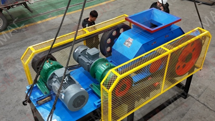 彈簧對(duì)輥破碎機(jī) 彈簧對(duì)輥破碎機(jī)