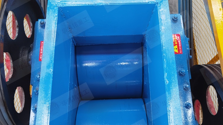 小型對(duì)輥破碎機(jī) 小型對(duì)輥破碎機(jī)